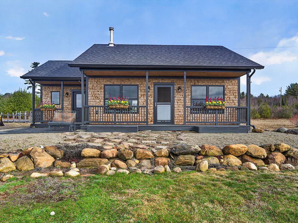 1st image of 32 Sandy Ridge Lane