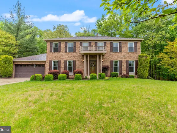 500 Hadrian Ln, Fort Washington, MD 20744