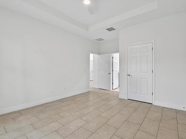 14 Ullynn Pl #A — Photo 9