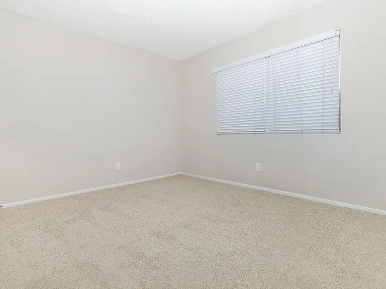Wateridge Apartment Homes — Photo 34