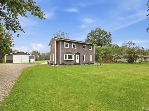 17697 Ida Center Rd, Petersburg, MI 49270