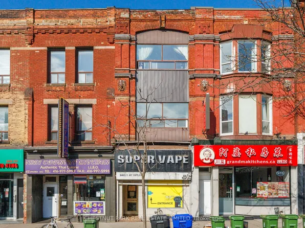 414 1/2 Spadina Ave #2, Toronto, ON M5T 2E6