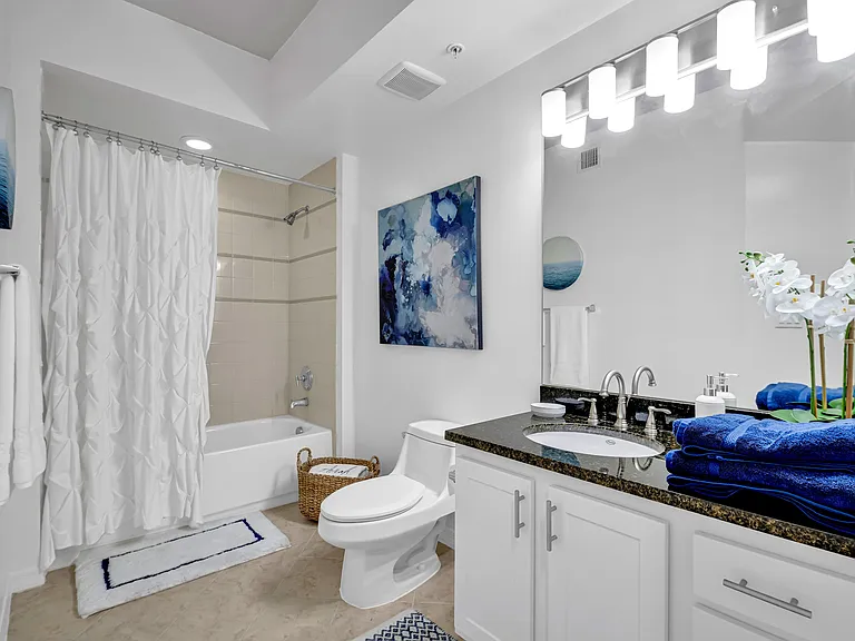 Aviah Flagler Village — Photo 37