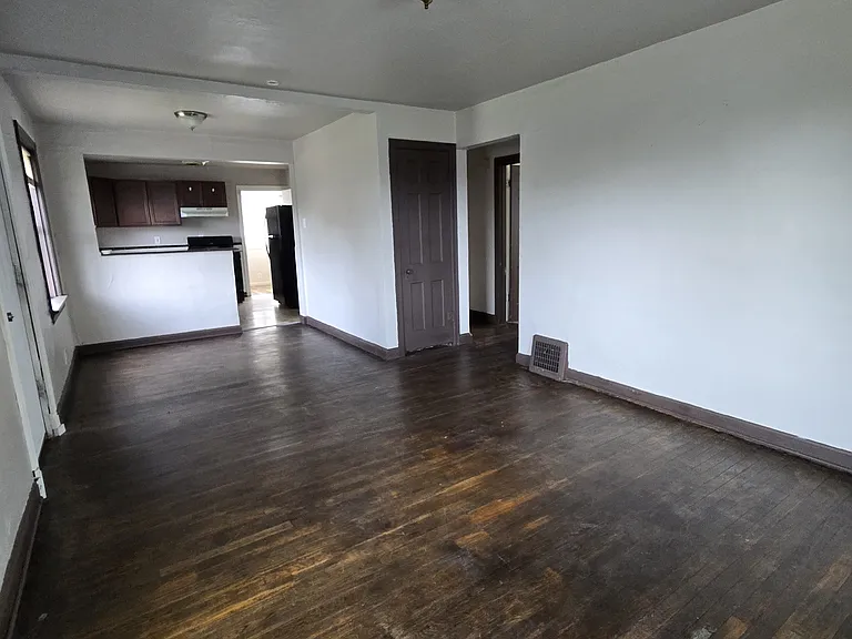 5709 Beldon Dr — Photo 3