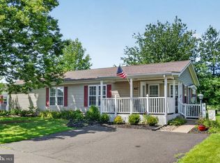 9 Azalea Ct, New Hope, PA 18938