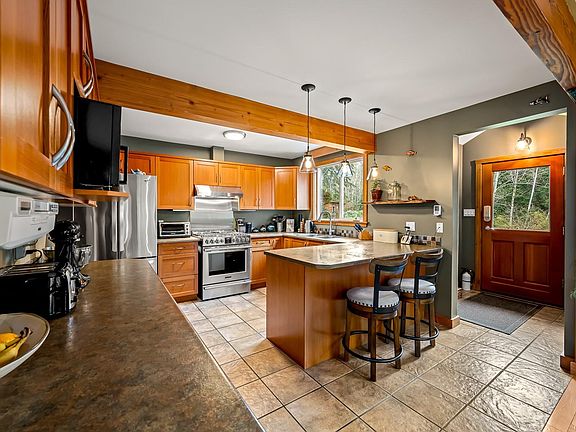5th image of 1590 Carrington Bay Rd