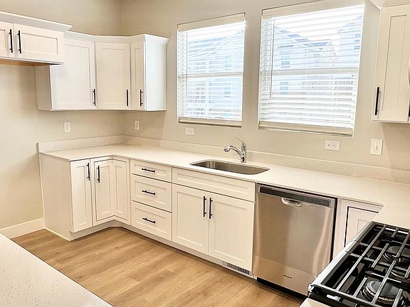 3rd image of 4156 W Hardman Way