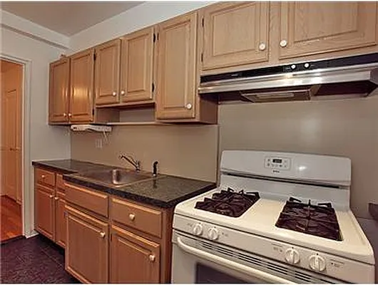 Sold by Douglas Elliman | media 36