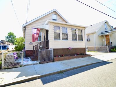 10 Oak Ter, Everett, MA, 02149
