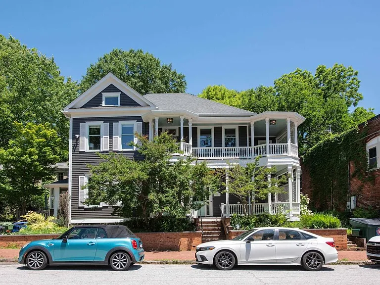 416 Augusta Ave SE — Photo 31