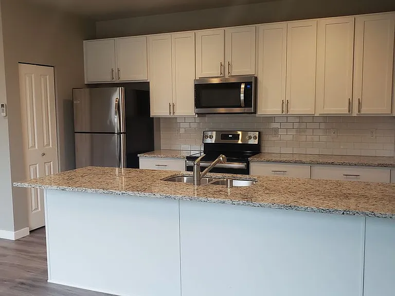 203 Susan St #A & B — Photo 5