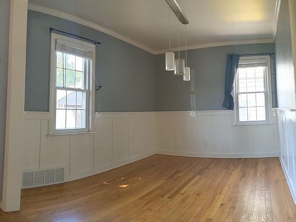 5th image of 803 N Gainsborough Ave