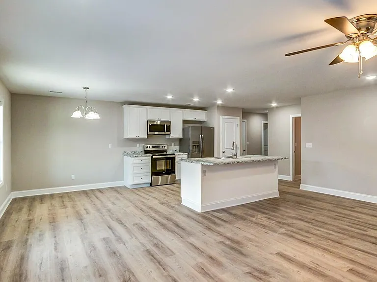144 Garden Gate Dr — Photo 9
