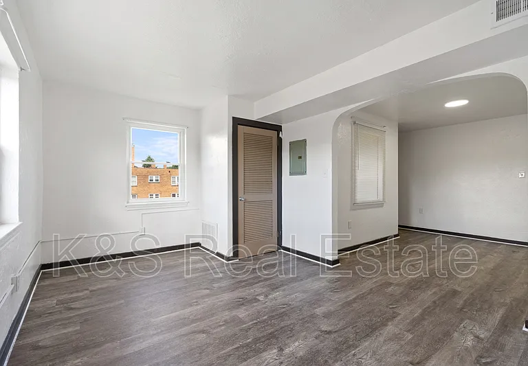142-144 W 9th Ave #142-2 — Photo 5