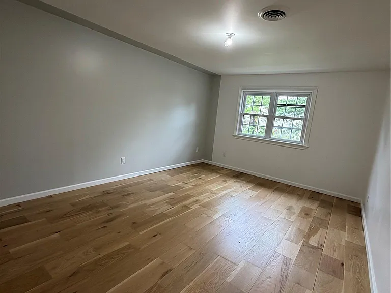 48 Somerset Dr — Photo 24