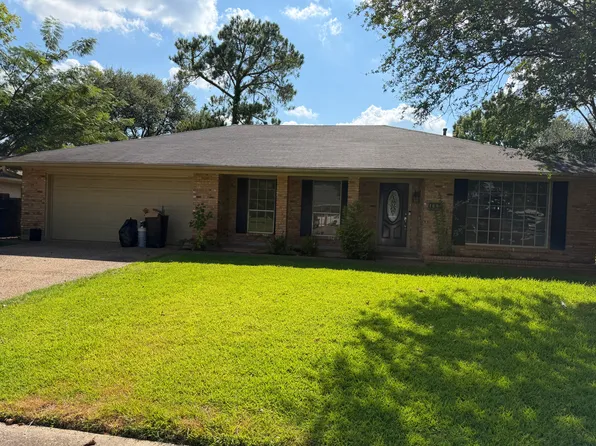 443 Town South Dr, Shreveport, LA 71115