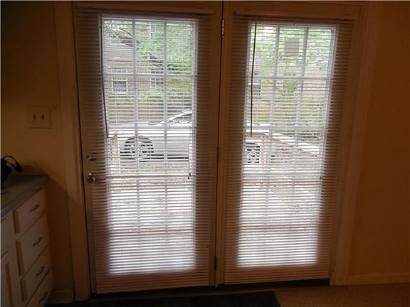 3rd image of 738 Robb Ave #738B