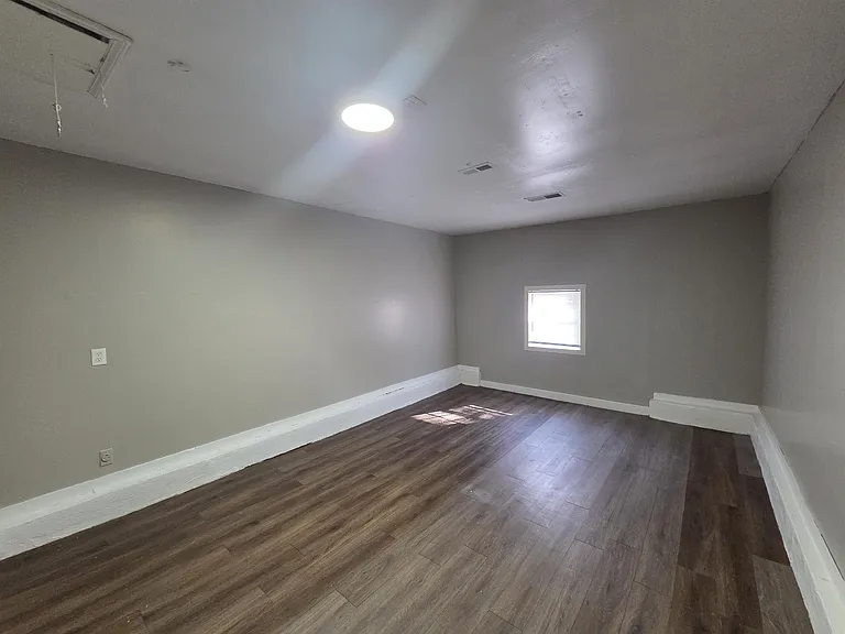 5787 Northland Dr — Photo 3