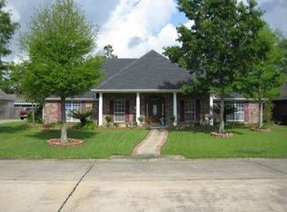 4121 E Jevon Ln, Lake Charles, LA 70605