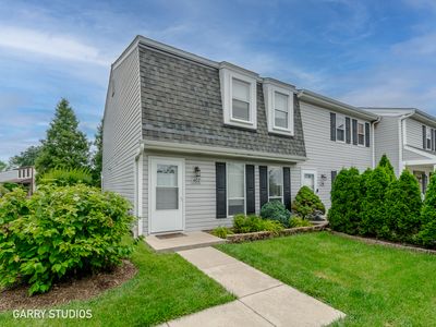 402 Rodenburg Rd #402, Roselle, IL, 60172
