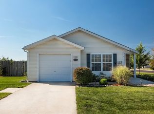1912 Hollyhock St, Pekin, IL