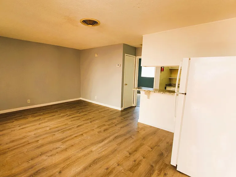 252 A St — Photo 4