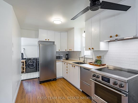 5th image of 1066 Wood St