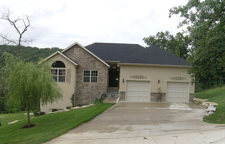 260 Gabby Lane, Walnut Shade, MO