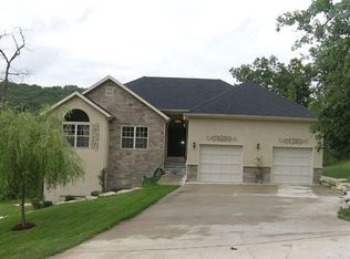 260 Gabby Ln, Walnut Shade, MO 65771