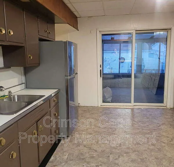 110 George Ave — Photo 9