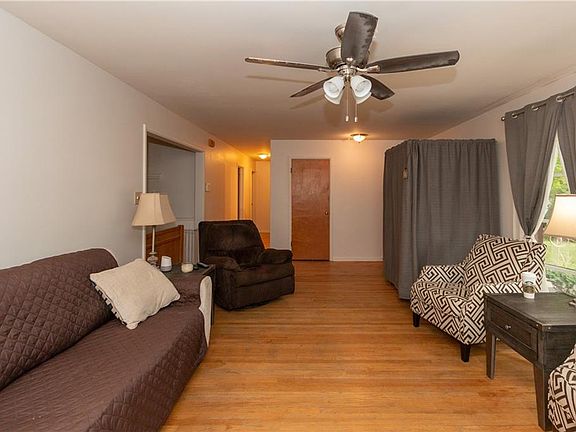 4th image of 2205 Lee Dr