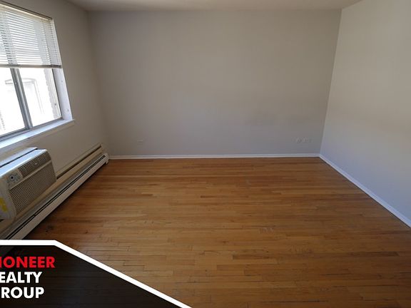 4th image of 660 W Wrightwood Ave #660509