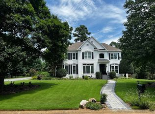 105 Stormy Pointe Ln, Mooresville, NC 28117