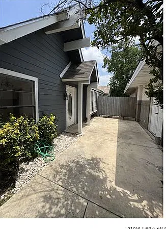 2 bed, 2.0 bath, 1088 sqft, $1,000 — Photo 4