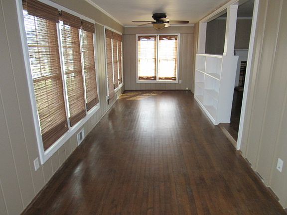 5th image of 607 Worrell Farm Pl