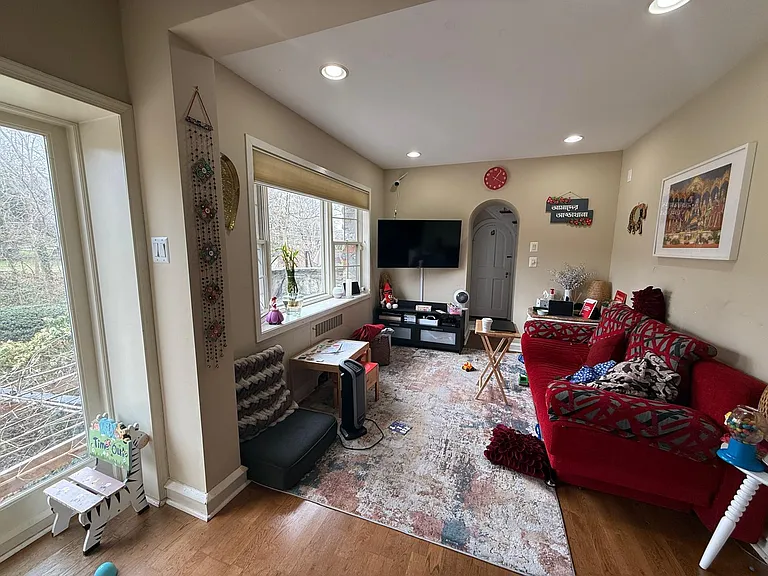 1358 Indian Creek Dr — Photo 16