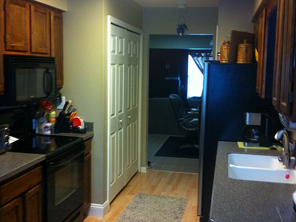 5th image of 1805 Flatrock Ct