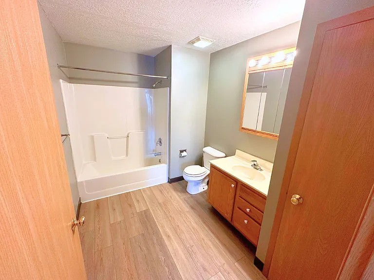 100 12th St SW #100 — Photo 9