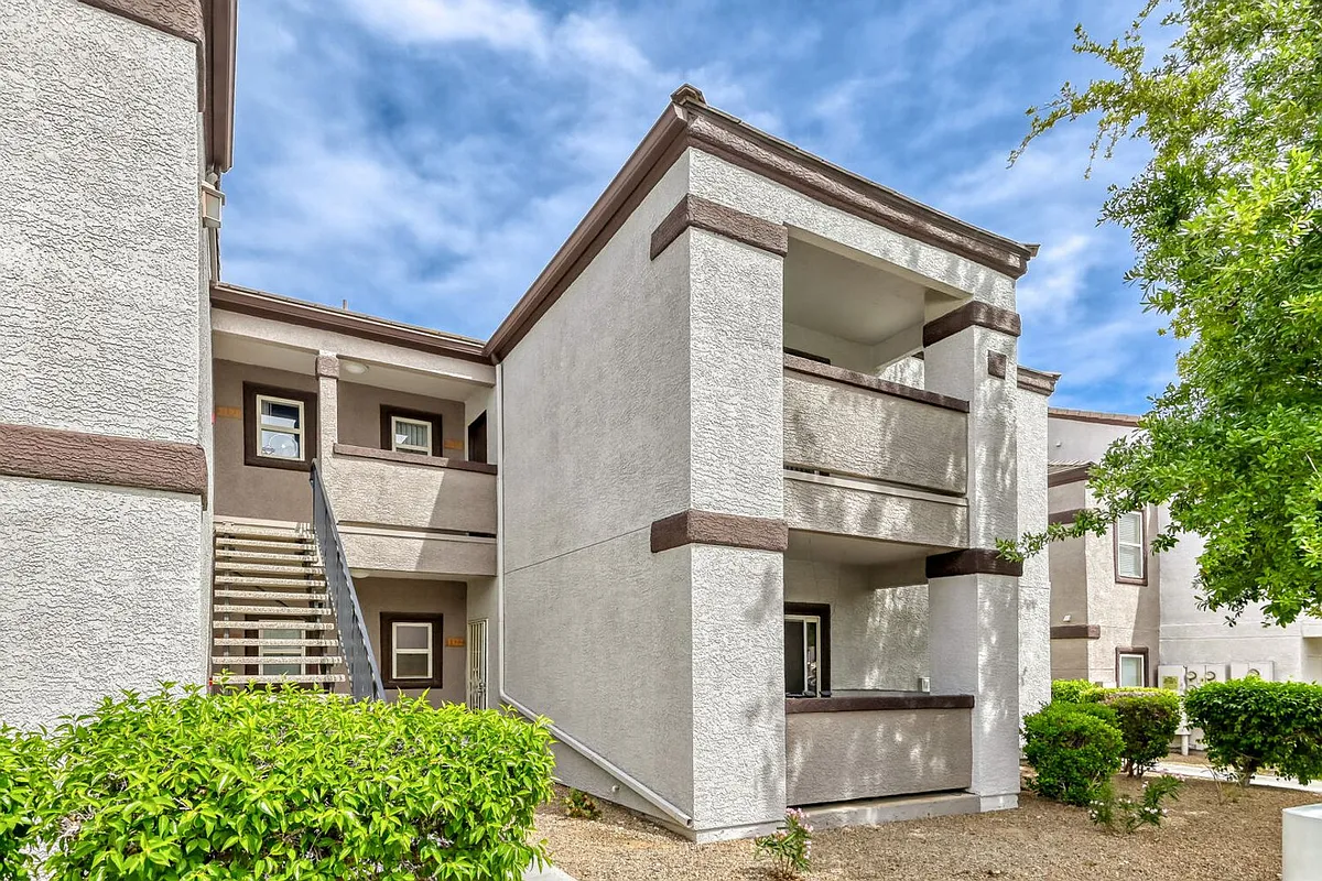 Building Photo - 7255 W Sunset Rd #2172
