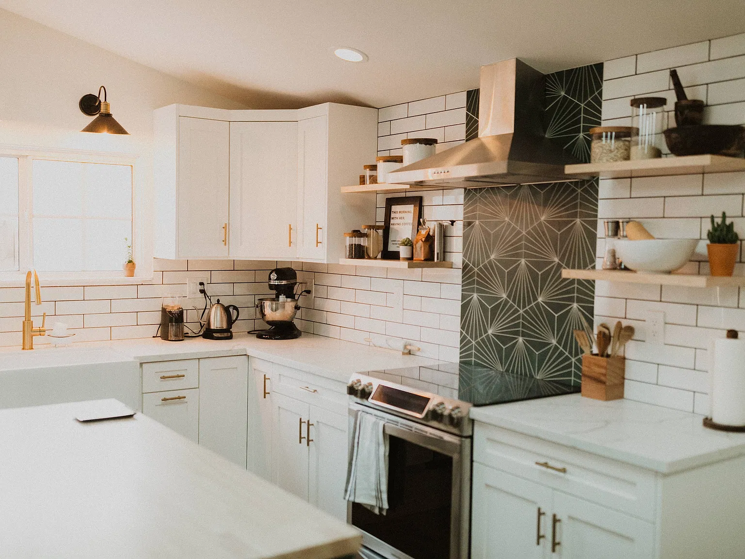 3 bed, 1600 sqft, $4,700 — Photo 1