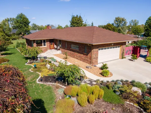 2020 W Louisedale Dr, Fort Wayne, IN 46808