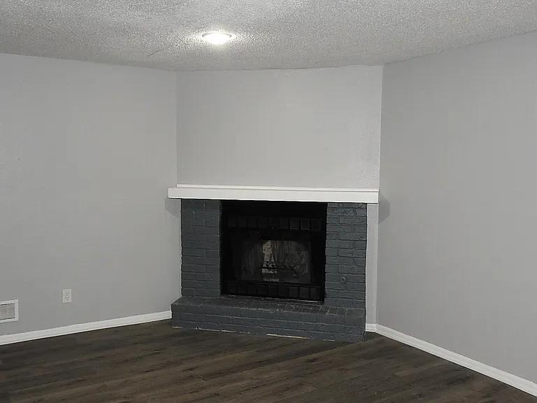 2608 NW 6th St #2608 — Photo 11