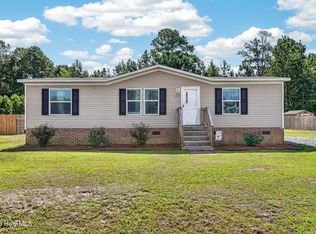 221 Mewborn Drive, Beulaville, NC 28518