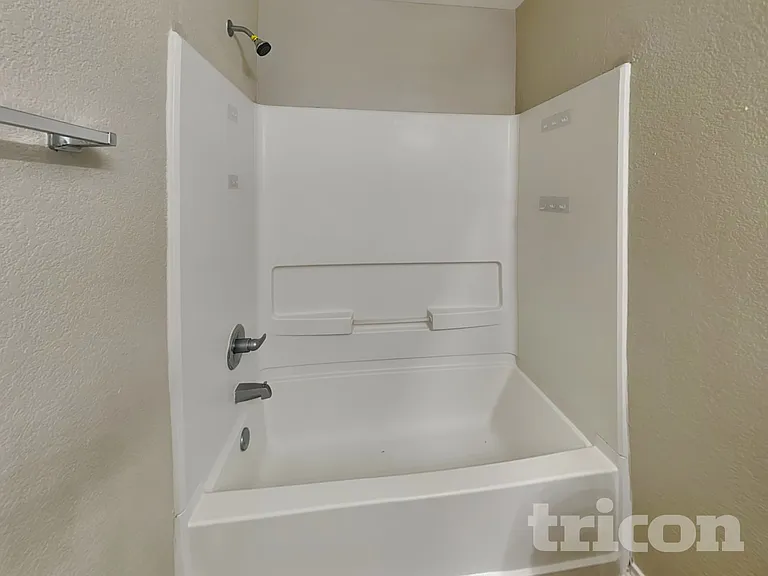 8203 Maple Meadow Dr — Photo 8