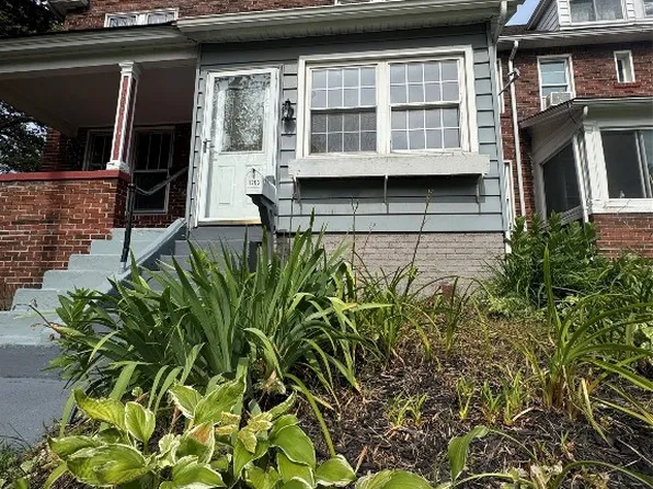 1203 Priestley Ave, Erie, PA 16511