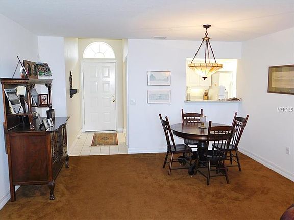 5th image of 7 Island Park Pl APT 201