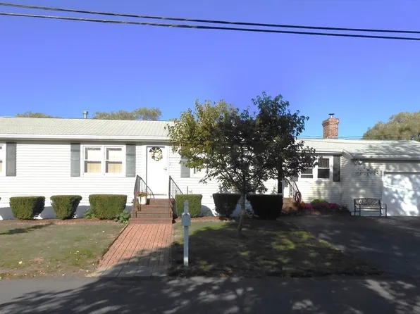 22 Derry Rd, Methuen, MA 01844