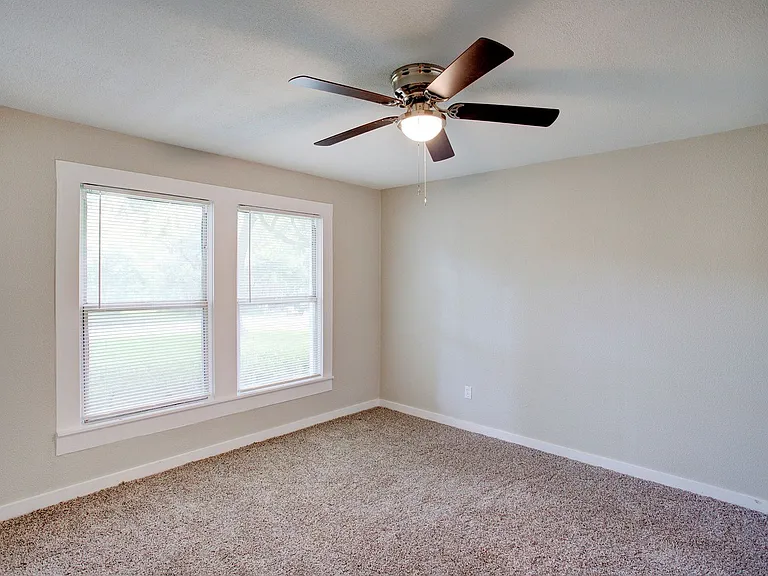 1005 N Buffalo Ave — Photo 14