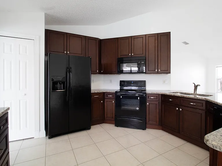 2782A Picadilly Cir — Photo 11
