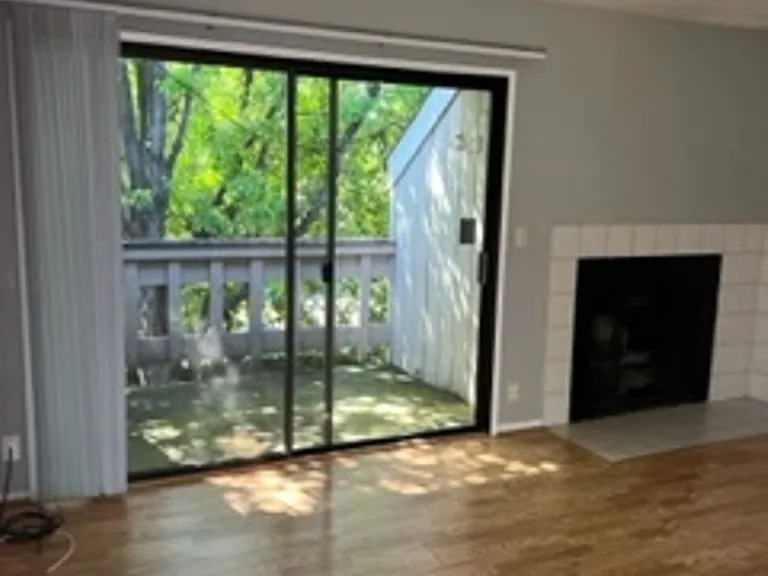 2200 Notre Dame Blvd #7 — Photo 3